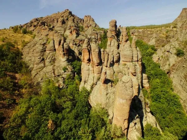 Потайните и Непознати Белоградчишки Скали, Пещерите Венеца и Лепеница